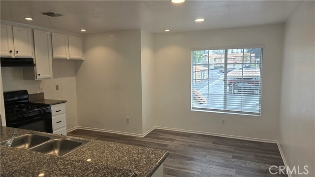 Foto del edificio - 1365 Crafton Ave