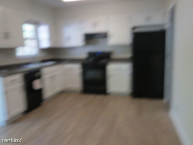 Building Photo - 214 Highland Park Dr