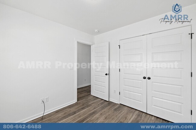 Foto del edificio - NEW CONSTRUCTION 4 BEDROOM HOME!
