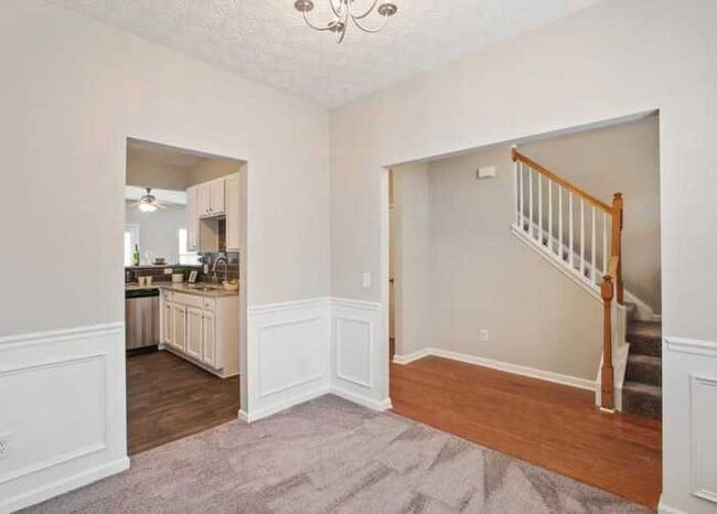 Building Photo - Fantastic 3bd/2.5ba home! Let yourself in!
