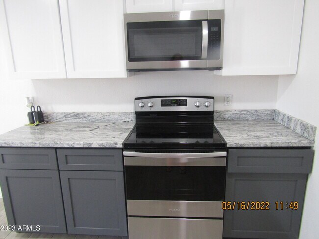 Foto del edificio - 4920 E Holly St