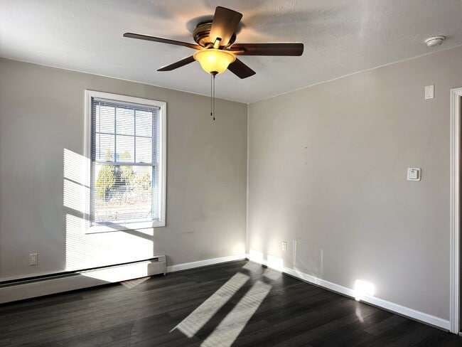 Building Photo - 74 Hamlet Ave