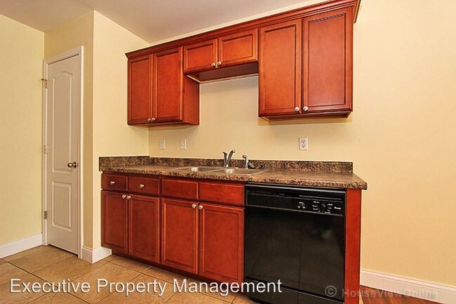 Foto del edificio - 155-157 Founders Ct