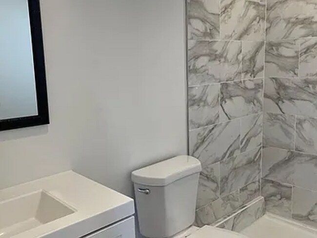 Building Photo - Spacious Updated 2BD/2BA in Prime Boyle Heights