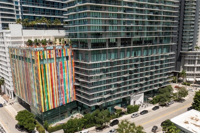 Foto del edificio - 1300 S Miami Ave