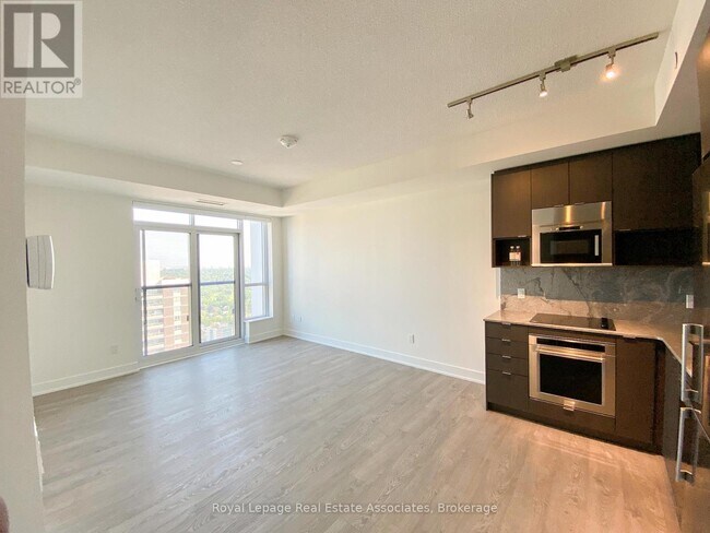 Photo du bâtiment - 7 Mabelle Ave