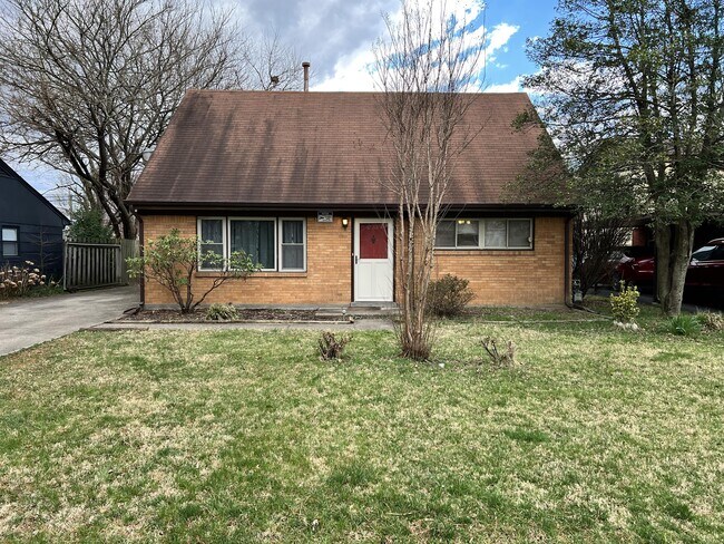 Foto del edificio - 3122 Commander Dr