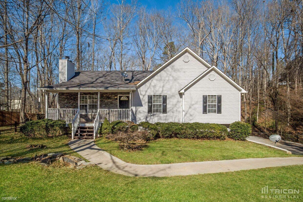 Primary Photo - 1601 Larkwood Dr