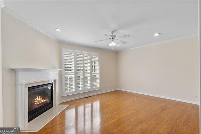 Foto del edificio - 1886 Greystone Oaks Way