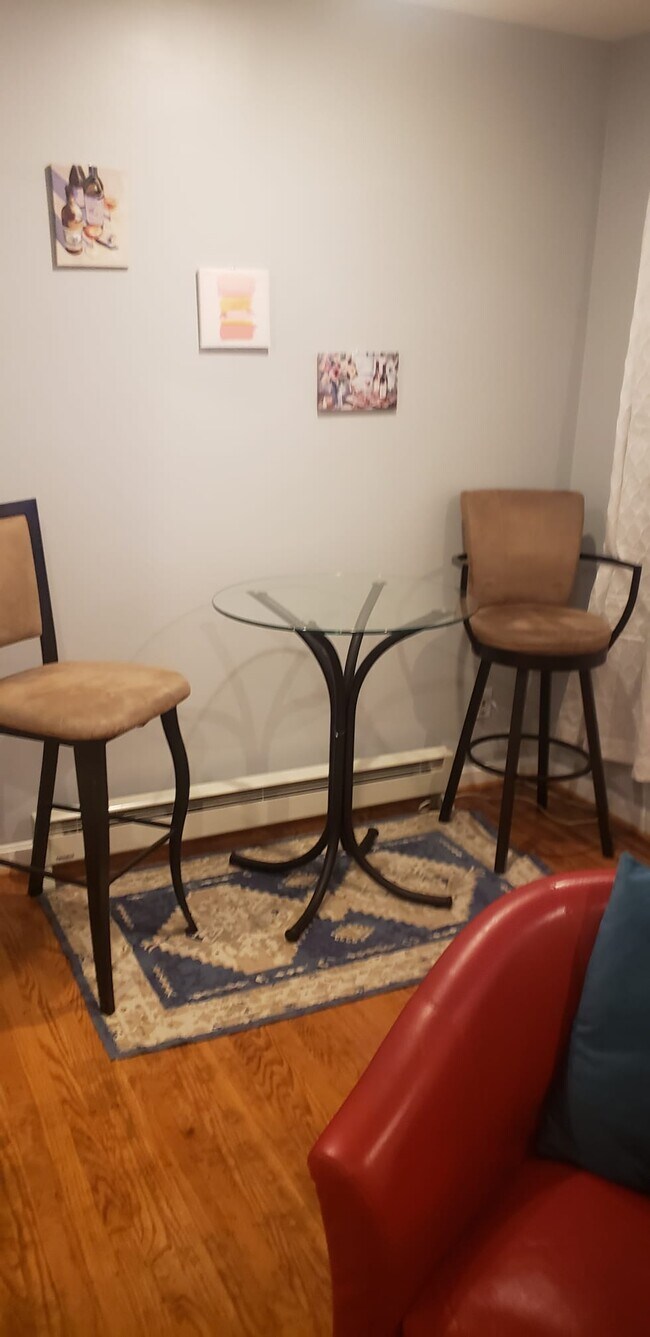 Bistro table - 310 Folcroft St