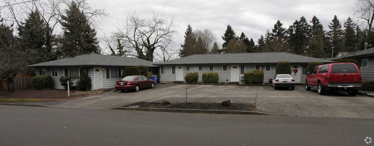 Foto del edificio - 1701-1713 Winchell Ave