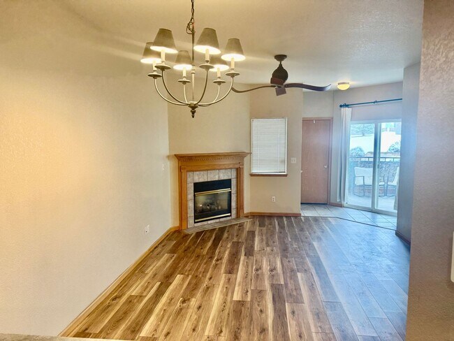 Foto del edificio - West Point Condos