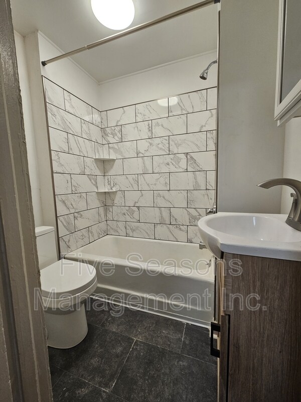 Foto del edificio - 206-208-208 N Champlain St