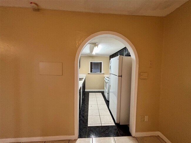 Foto del edificio - 8712 Wilcrest Dr