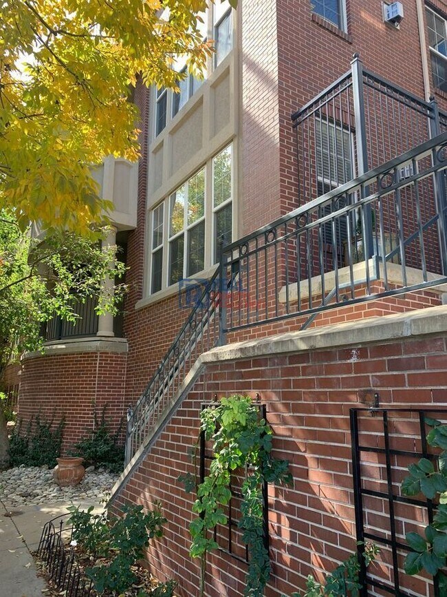 Photo - 1489 Steele St Apartment