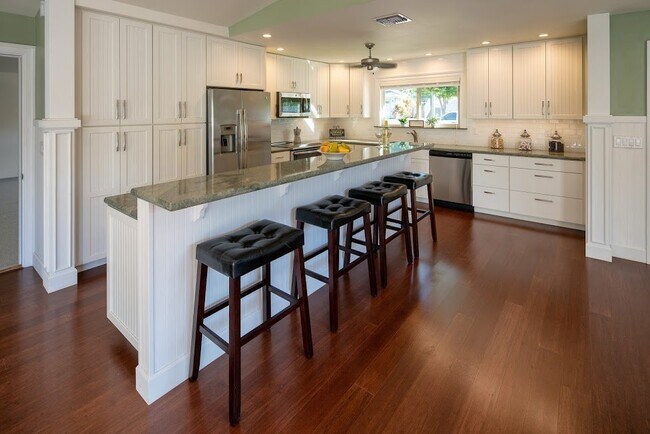 Foto del edificio - Beautiful Upgraded Single Family Home