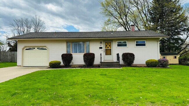 Building Photo - 913 Arnold Ave