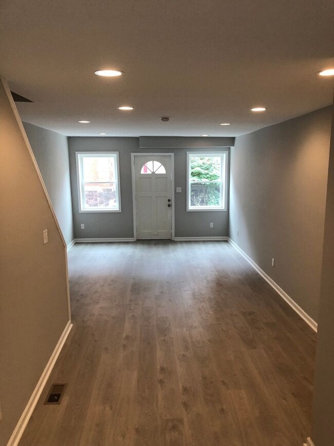 Photo - 1637 S Marston St House