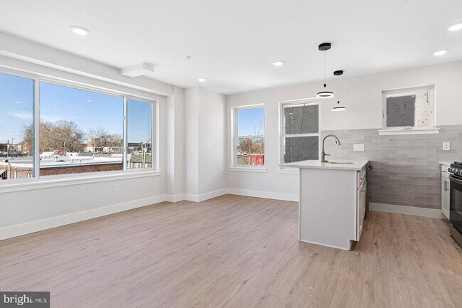 Foto del edificio - 2845 W Diamond St