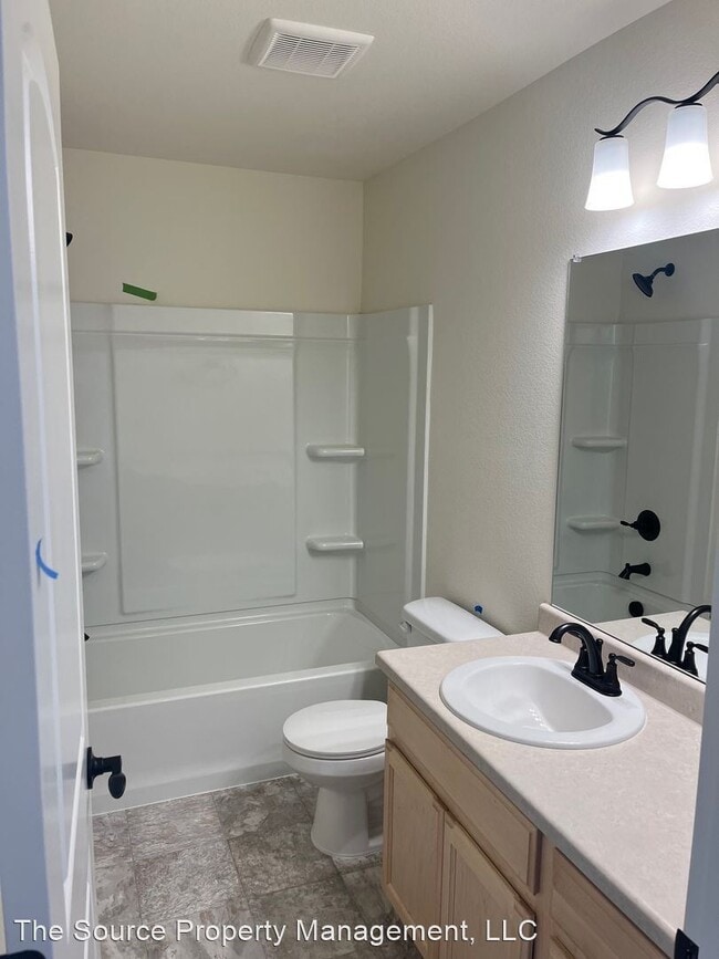 Building Photo - 4 br, 2.5 bath House - 906 Ashbrook Dr