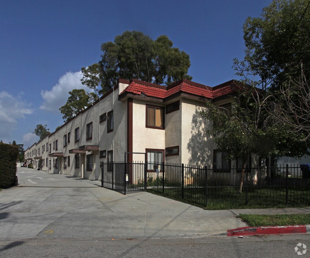 Foto principal - 2435 W Avenue 33