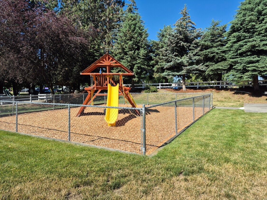 Playground - Hayden Country Ridge