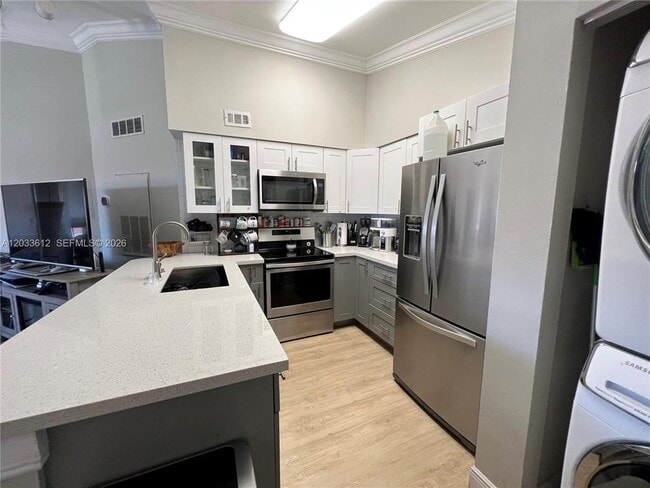 Foto del edificio - 2445 SW 18th Ter