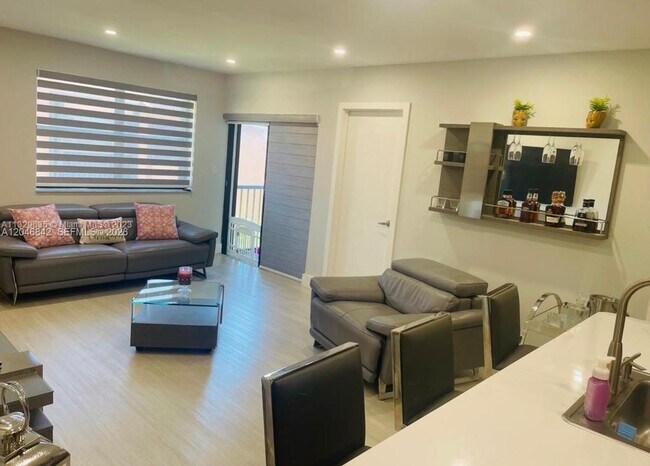 Foto del edificio - 6395 W 27th Ct