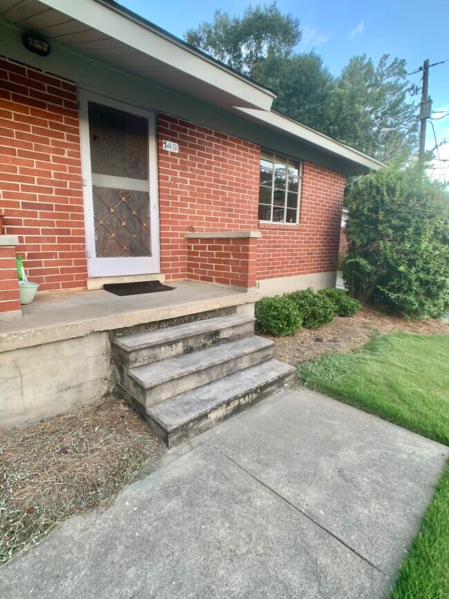 155 S Ross St, Auburn, AL 36830 155 S Ross St Auburn, AL Apartments