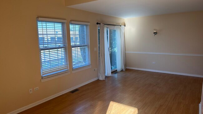 Foto del edificio - 8114 160th St