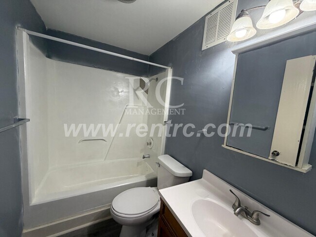 Foto del edificio - 619-1 Elm-W