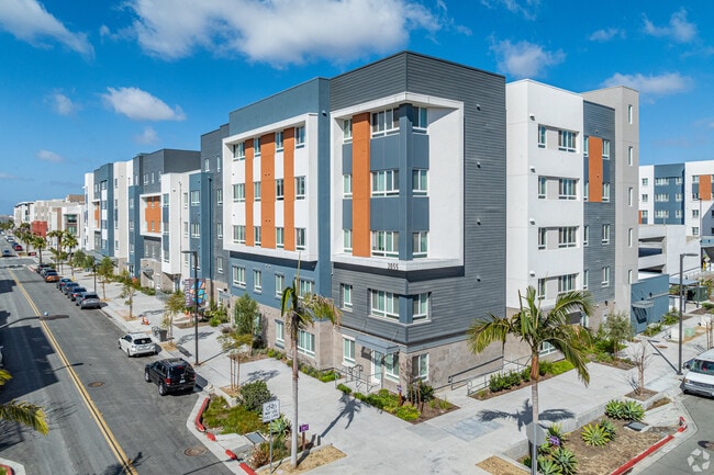 Building Photo - Columba Apartments