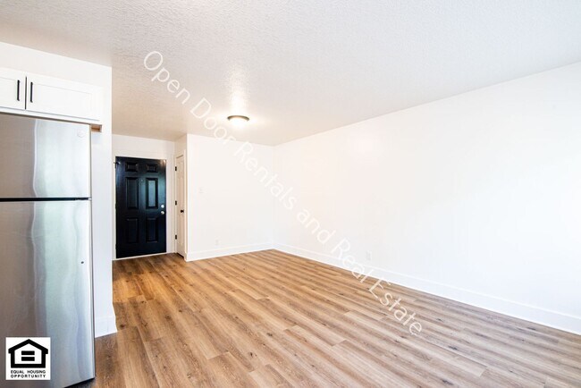 Foto del edificio - 1823 Griswold Dr