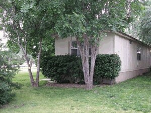 Building Photo - 10505 N Broadway Dr