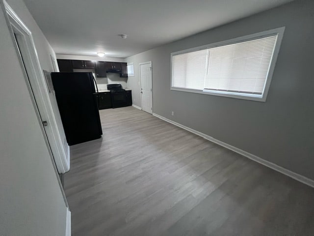 Building Photo - 404-406 Kelton Ave