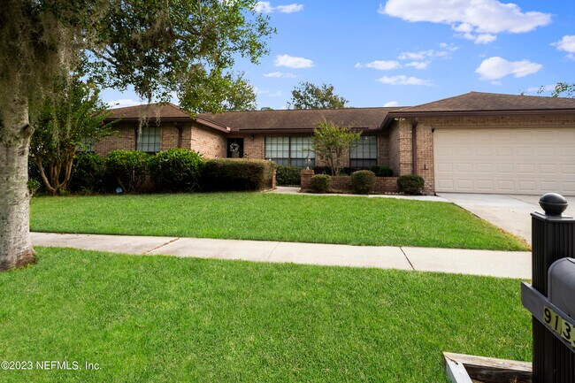 Foto del edificio - 9133 Agincourt Ln
