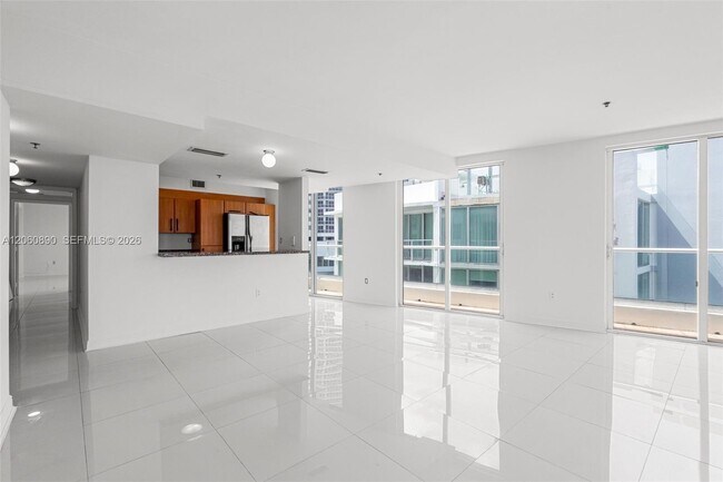 Foto del edificio - 6362 Collins Ave