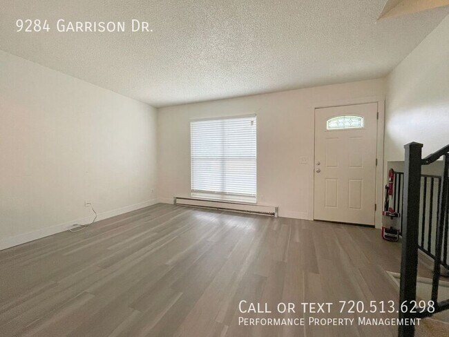 Foto del edificio - 9284 Garrison Dr