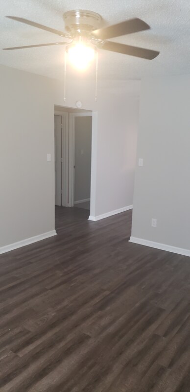 Foto principal - 1845 W Jackson St