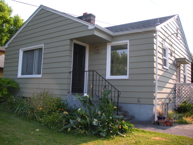 Building Photo - 14447 46th Ave S