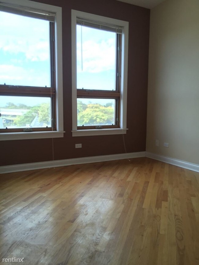 Building Photo - 2 br, 2 bath Condo - 4000 S Western Ave