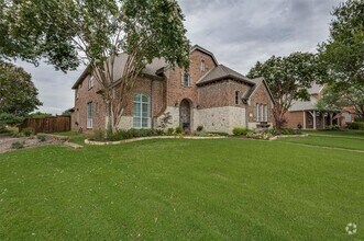 Building Photo - 840 High Willow Dr