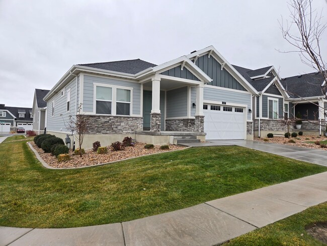 Building Photo - Beautilful 5 Bed 3.5 Bath in Lehi!!