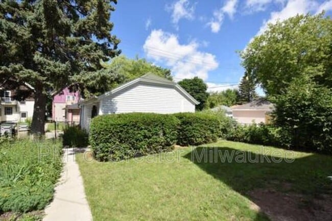 Building Photo - 2607 A N 47th St