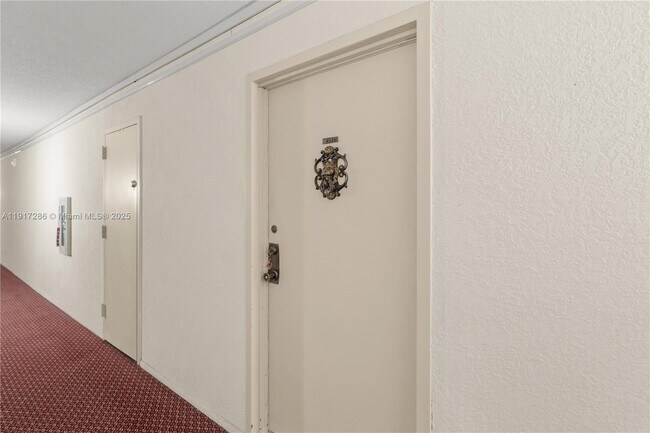 Foto del edificio - 230 174th St