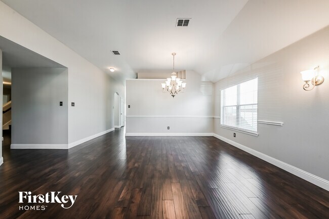 Building Photo - 502 Dover Park Trail