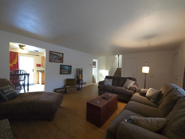 Foto del edificio - Fully Furnished Home