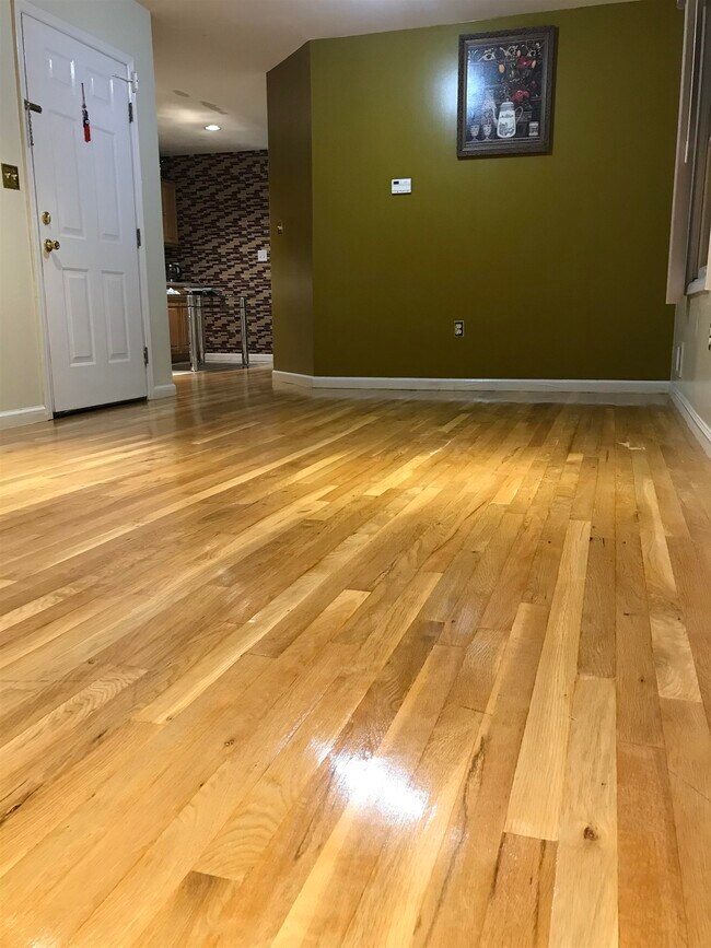 Foto del edificio - 165 Grant Ave