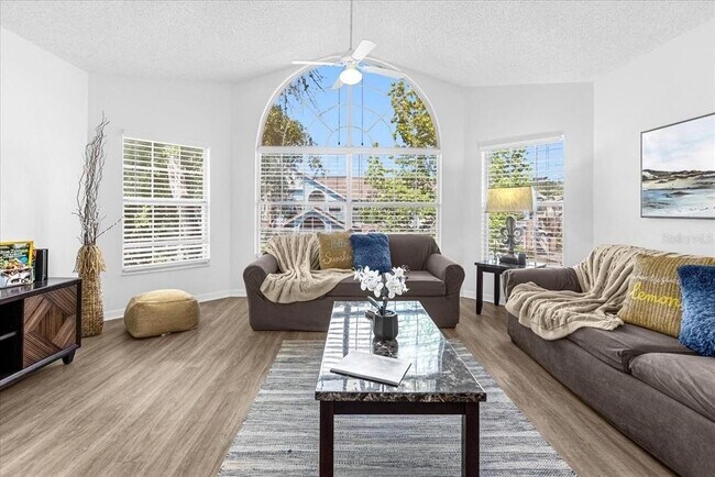 Foto del edificio - 2739 N Poinciana Blvd