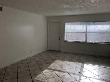 Interior Photo - Inverness Village Condominiums